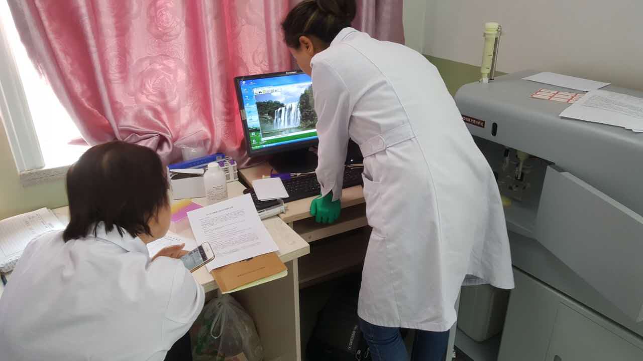 全自动绿巨人黄色视频下载进入师素镇卫生院